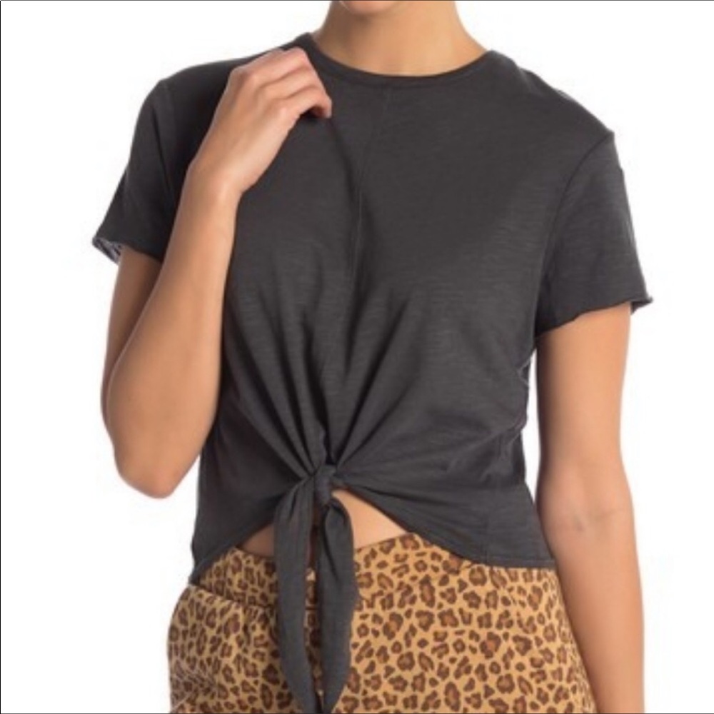 🖤Host Pick!🖤 Tie-Front Tee